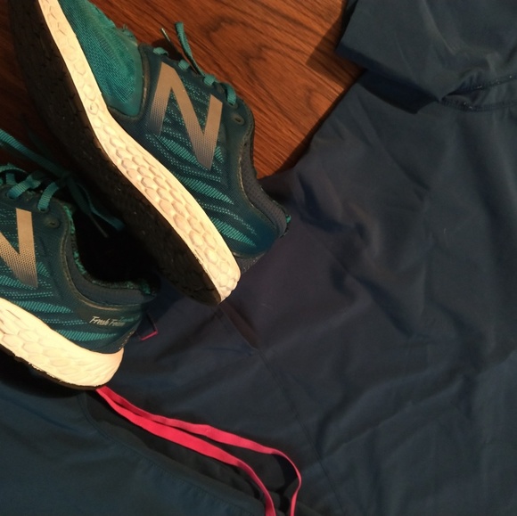 New Balance - Picture 2 of 4